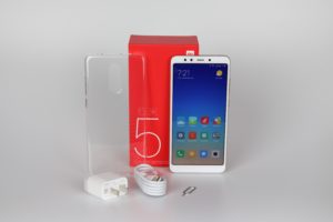 Xiaomi Redmi 5 Lieferumfang 2