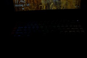 Xiaomi Mi Gaming Notebook Testbericht Tastatur Beleuchtung 2