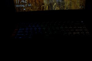 Xiaomi Mi Gaming Notebook Testbericht Tastatur Beleuchtung 3