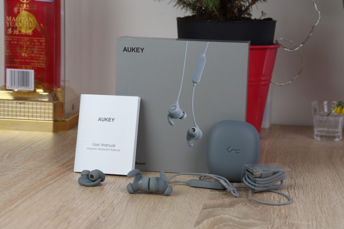 Aukey EP B60 Bluetooth Kopfhörer Lieferumfang