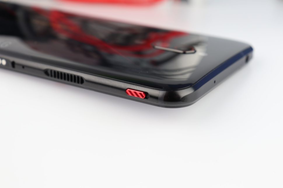 Nubia RedMagic 5G rote Gaming Switch