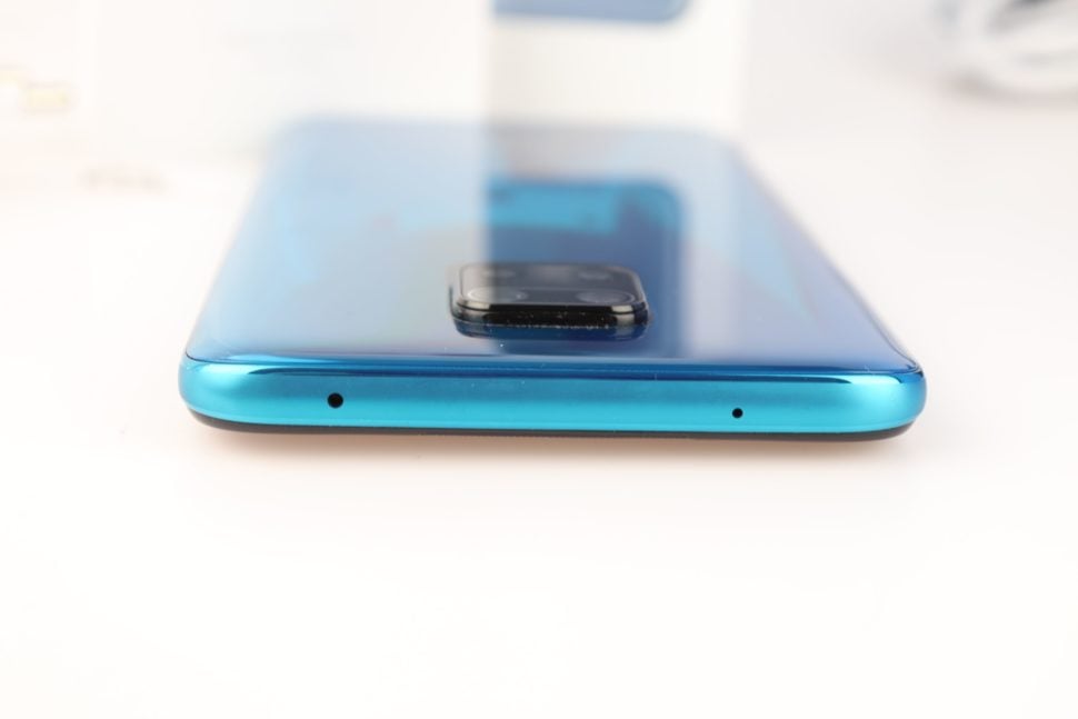 Xiaomi Redmi Note 9s Anschlüsse und Kamera 3