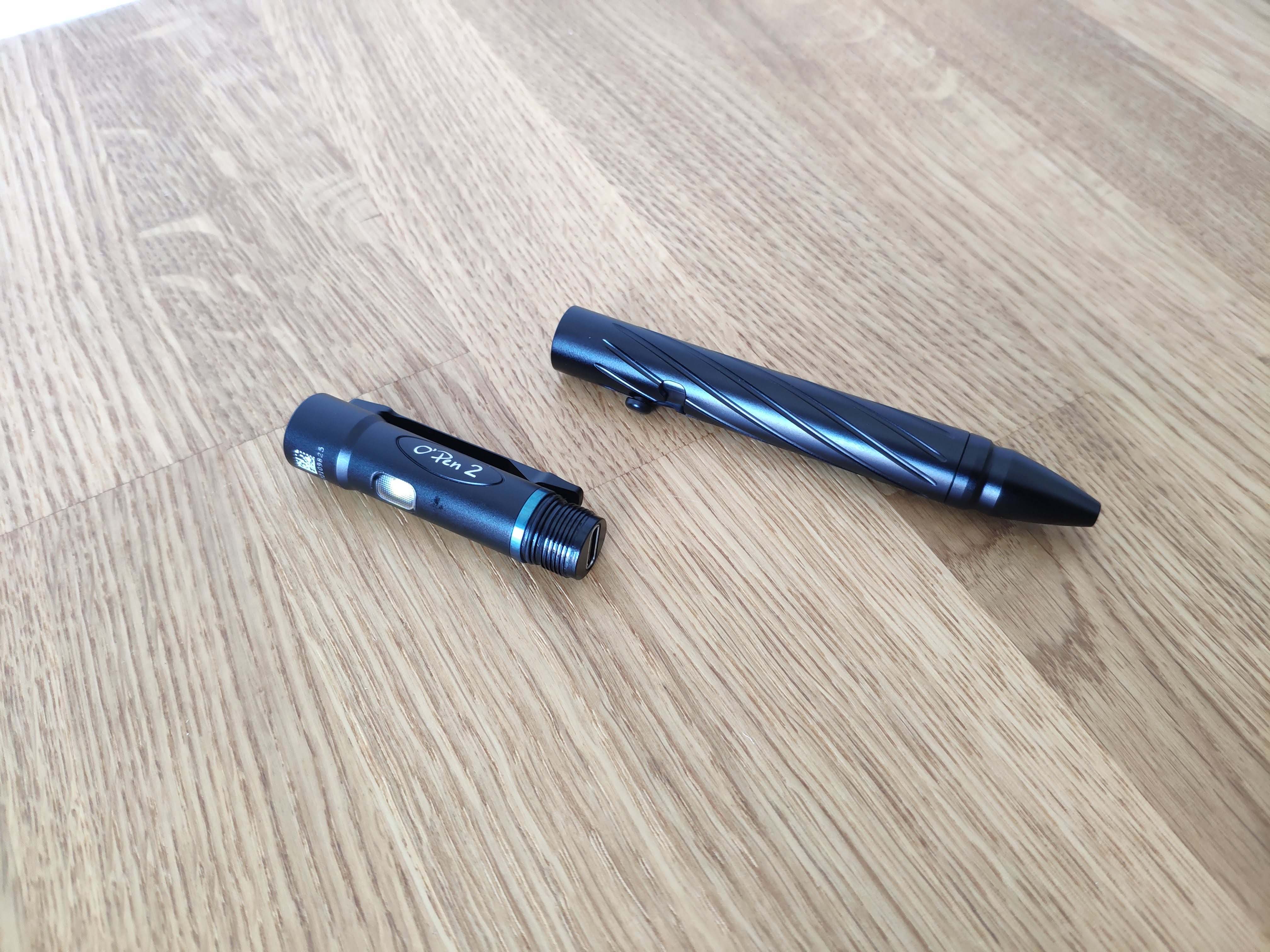 Olight Open 2 O-Pen Kugelschreiber Taschenlampe NEU originalverpackt Rechnung 