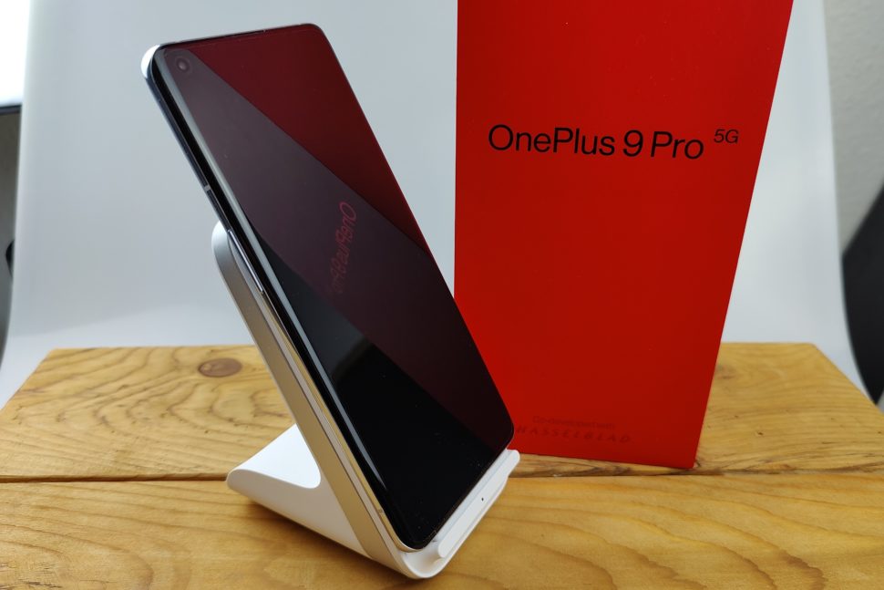 OnePlus 9 Pro Test Warp Charge 50 Wireless