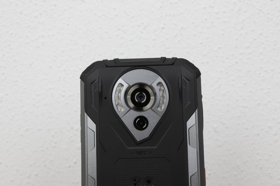 Oukitel WP16 Kamera LED Blitz 3