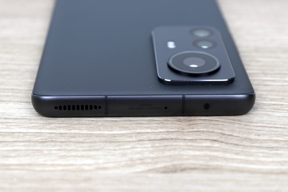 Xiaomi 12 Pro Kamera steht weit heraus 2