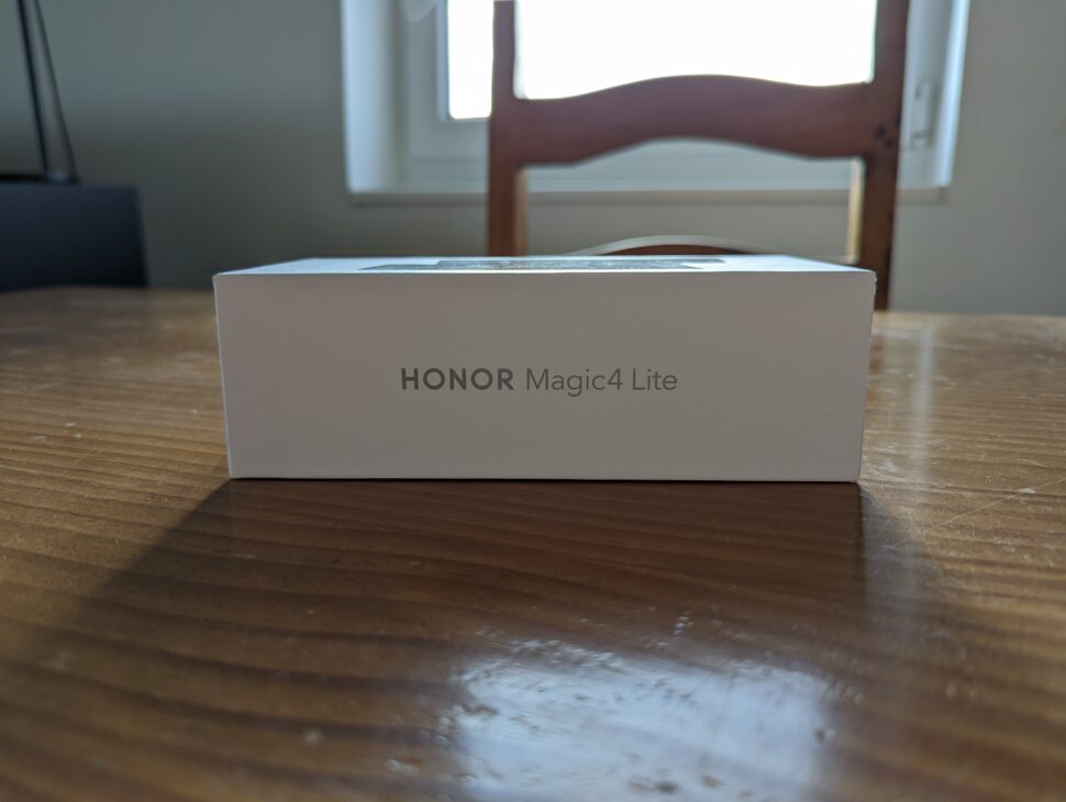 Honor Magic 4 Lite Unboxing 3