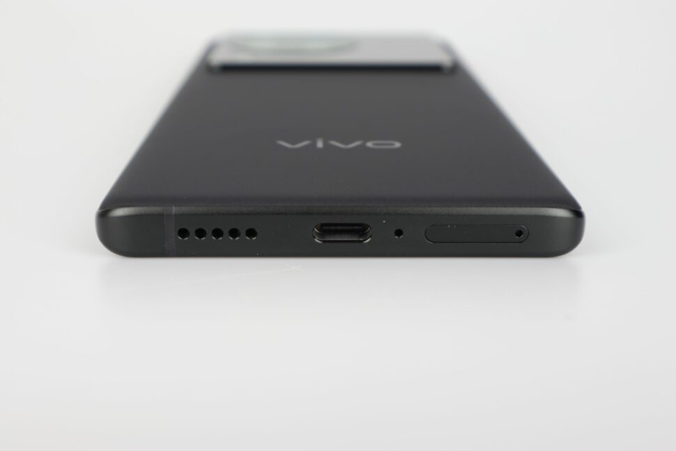 Vivo X80 Pro Anschluesse Buttons Verarbeitung 3