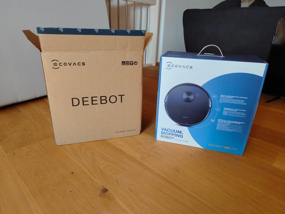Ecovacs Deebot AIVI Test Verpackung Lieferumfang 1
