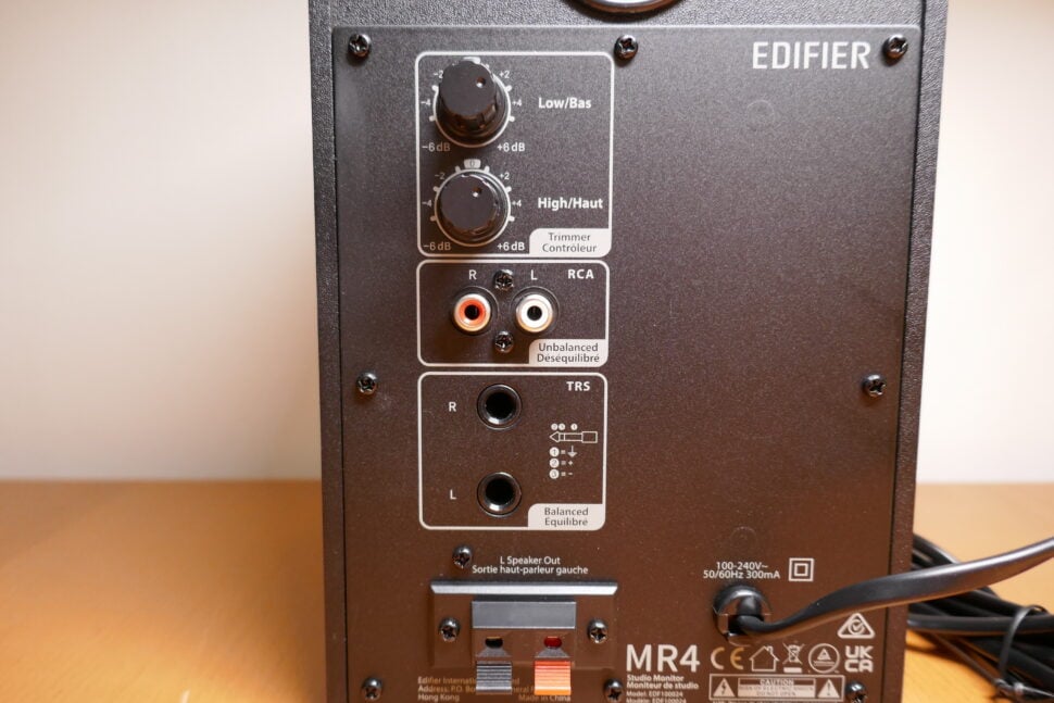Edifier MR4 Studio Monitor Test 9