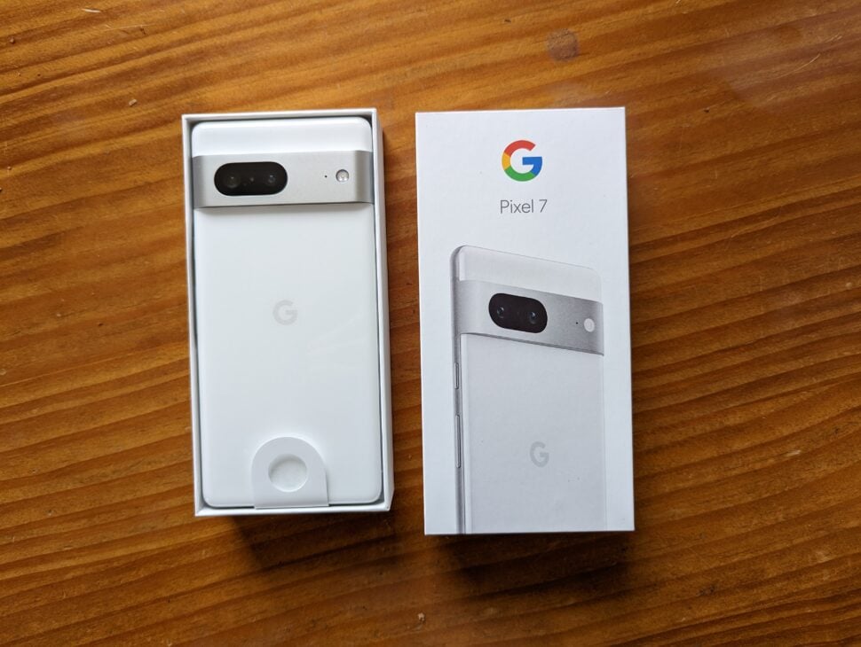Google Pixel 7 Unboxing 4