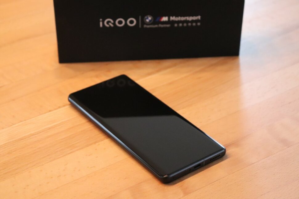 Vivo IQOO 11 Pro Display 6
