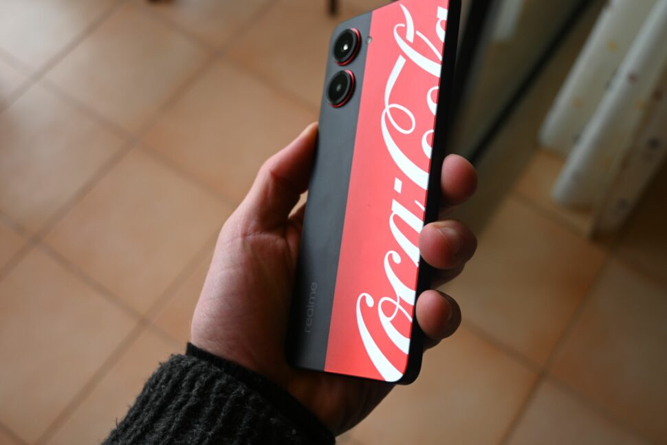 Realme 10 Pro Cocacola Design 1