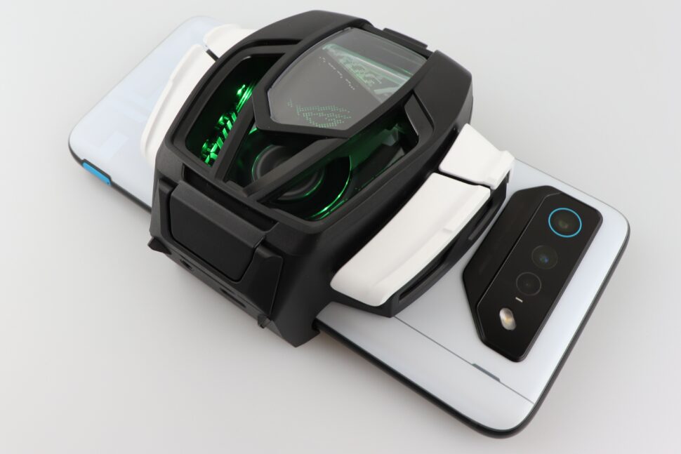 ROG Phone 7 Gaming Test Aero Active Cooler 7 1