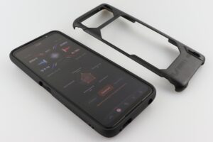 ASUS ROG Phone 7 Ultimate Test Huellen 4