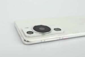 Huawei P60 Pro Rahmen Anschluesse Verarbeitung 4