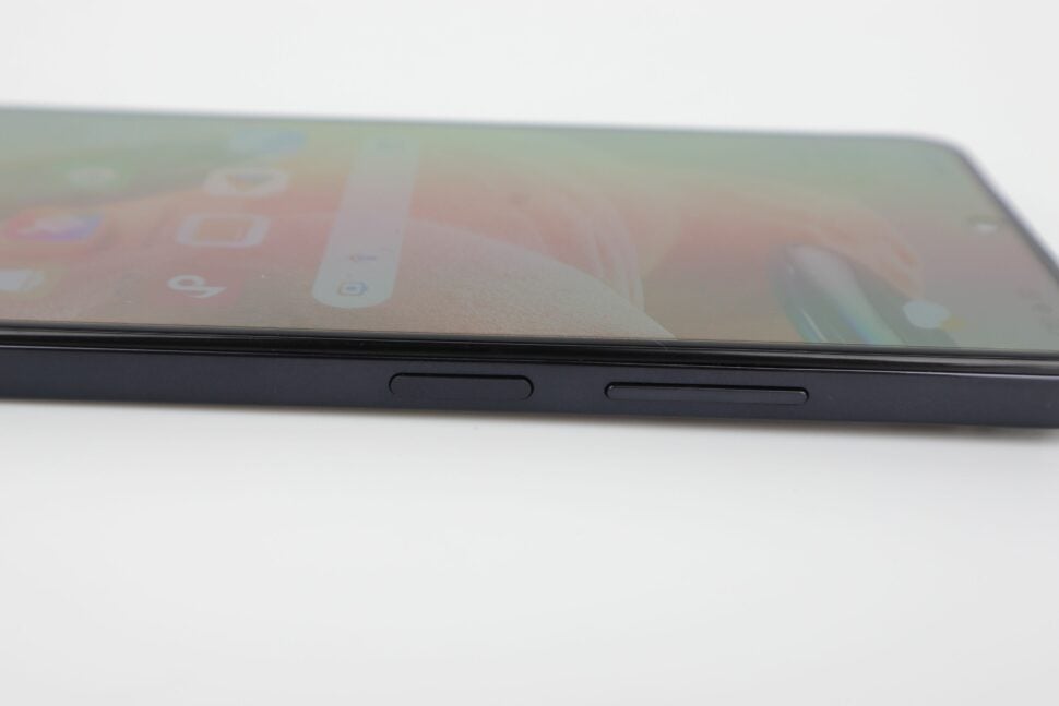 Xiaomi Redmi Note 12 Pro 4G Verarbeitung Anschluesse 2