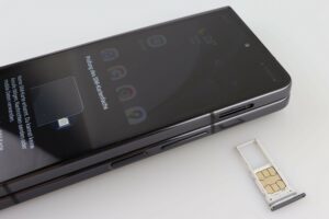 Samsung Galaxy Z Fold 5 Test Produktfotos SIM