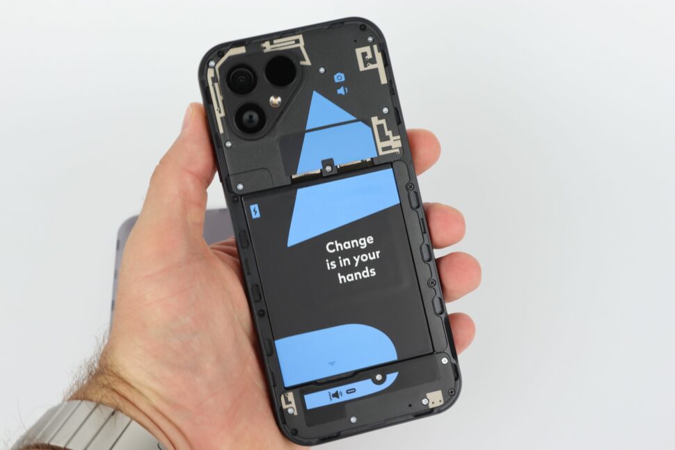 Fairphone 5 Rueckseite Reparatur nachhaltig wechselbare Akku 3