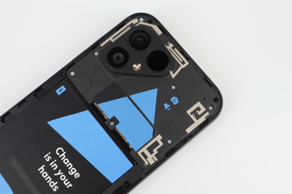 Fairphone 5 Rueckseite Reparatur nachhaltig wechselbare Akku 6