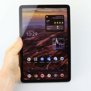 Google Pixel Tablet Test Hand 2