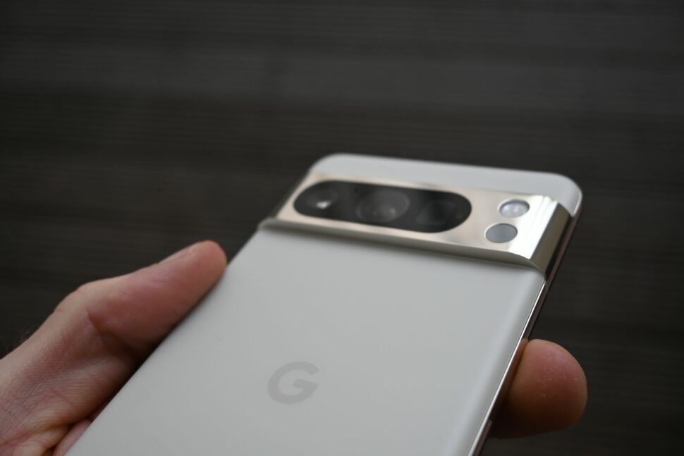 Google Pixel 8 Pro Test camera backside