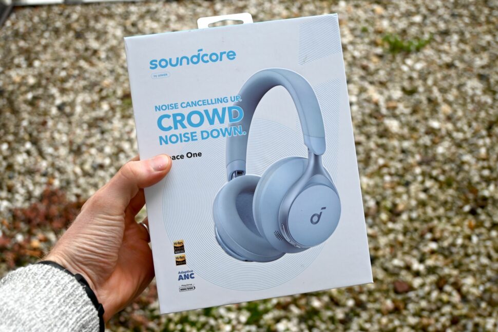 Soundcore Space One Box und Lieferumfang 1