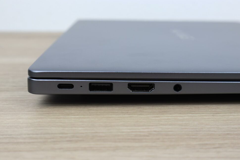 Huawei MateBook D14 Anschluesse 1