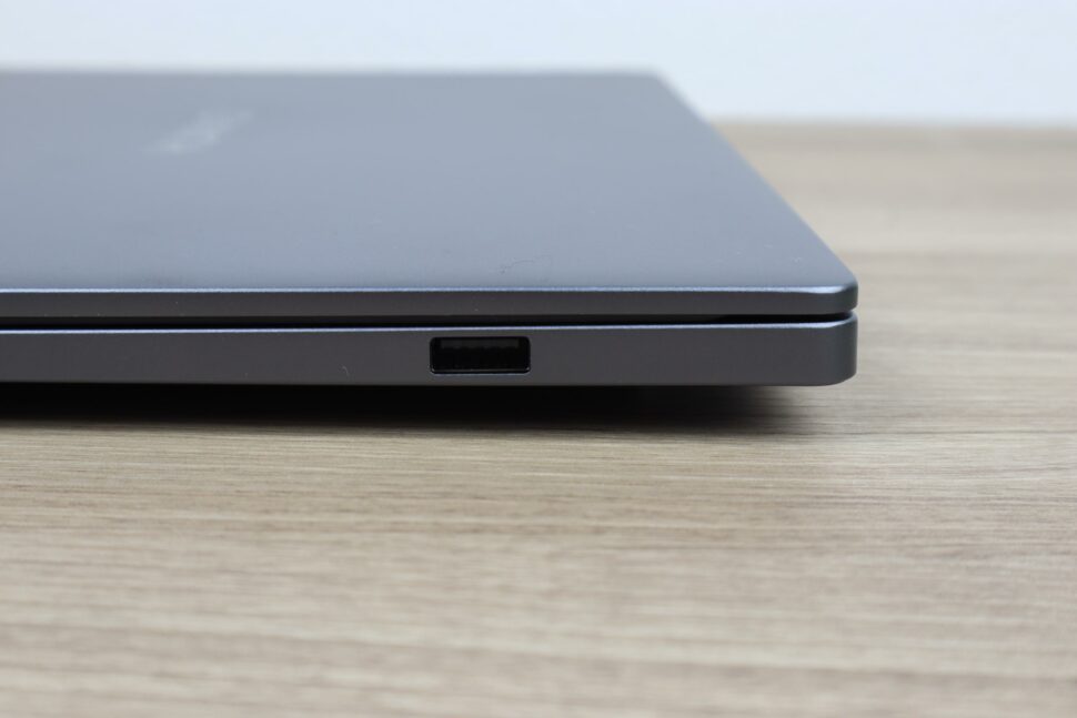 Huawei MateBook D14 Anschluesse 2
