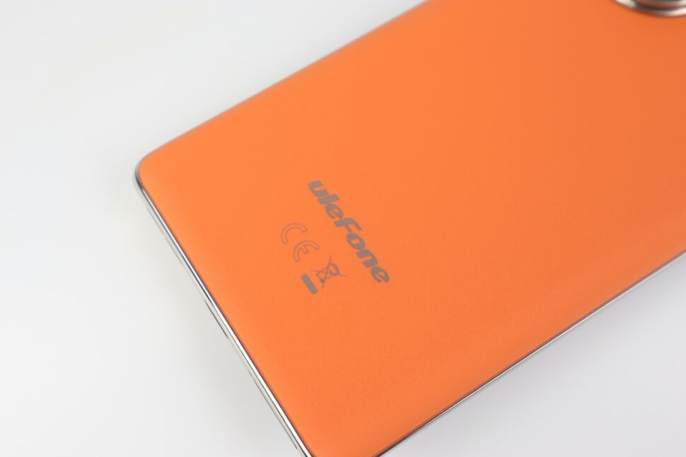 Ulefone Note 17 Pro Rueckseite Leder Orange 3