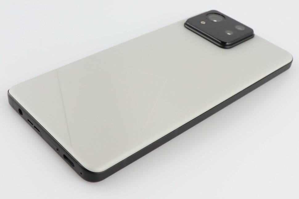 Asus ZenFone 11 Ultra Test Produktfotos Design