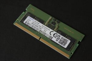 UGREEN NAS DXP2800 Test RAM Fach 5