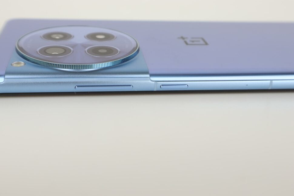 OnePlus 12R Buttons Design Verarbeitung 3